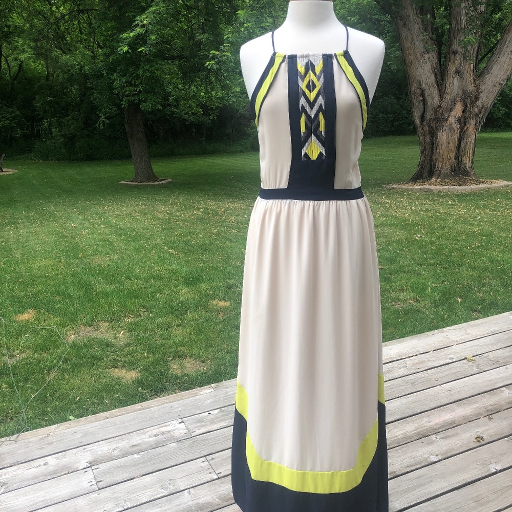 Greylin Maxi Dress size S